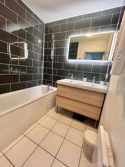Appartement T3 Proche Remparts 亞維農 外观 照片